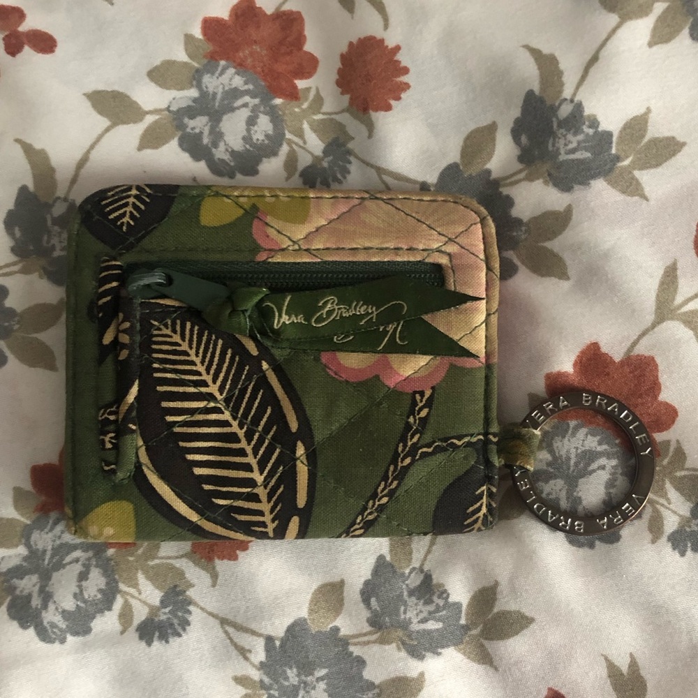 VERA BRADLEY Identification Wallet.